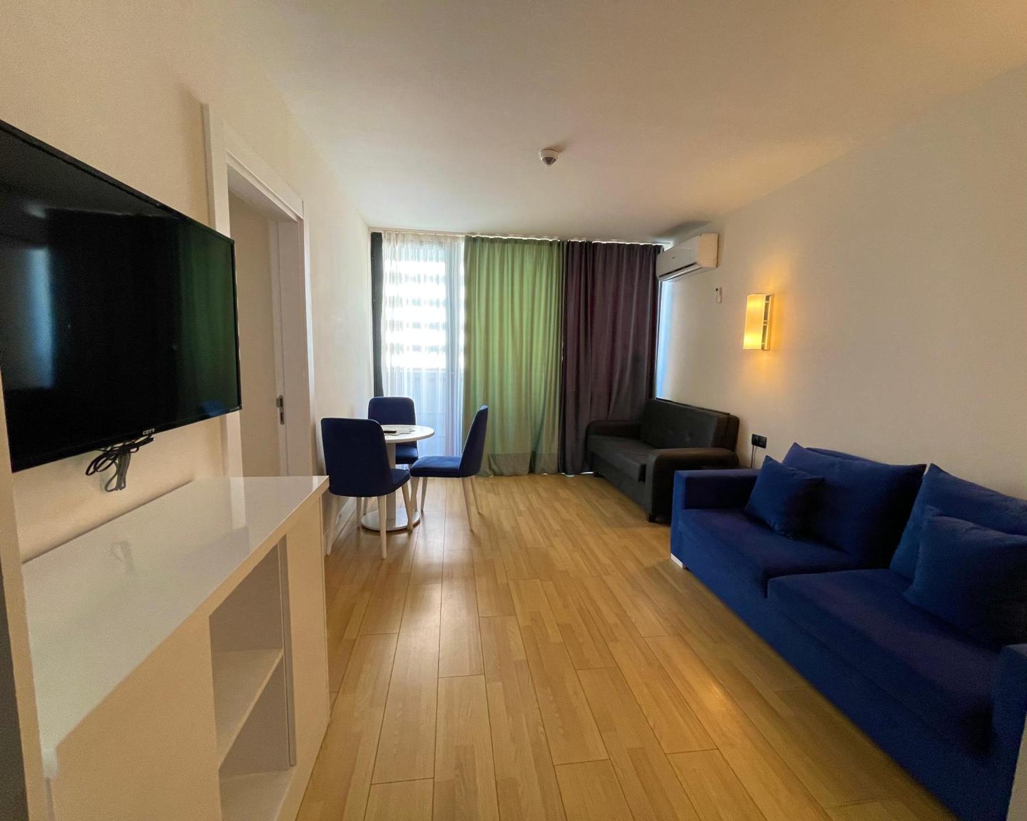 Marvella Orbi City Sea View Батуми Екстериор снимка