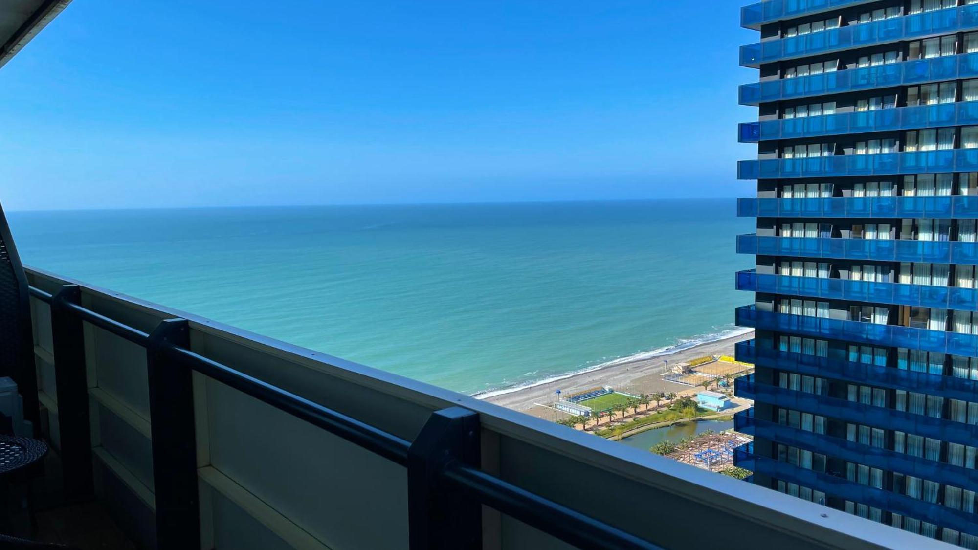 Marvella Orbi City Sea View Батуми Екстериор снимка