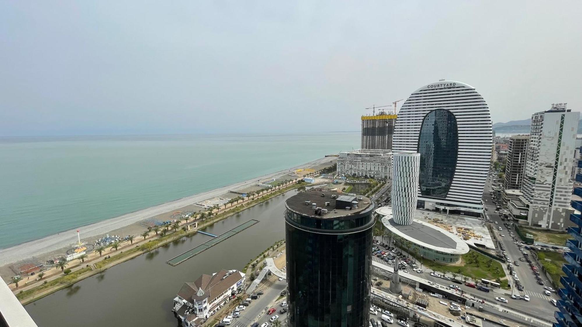 Marvella Orbi City Sea View Батуми Екстериор снимка