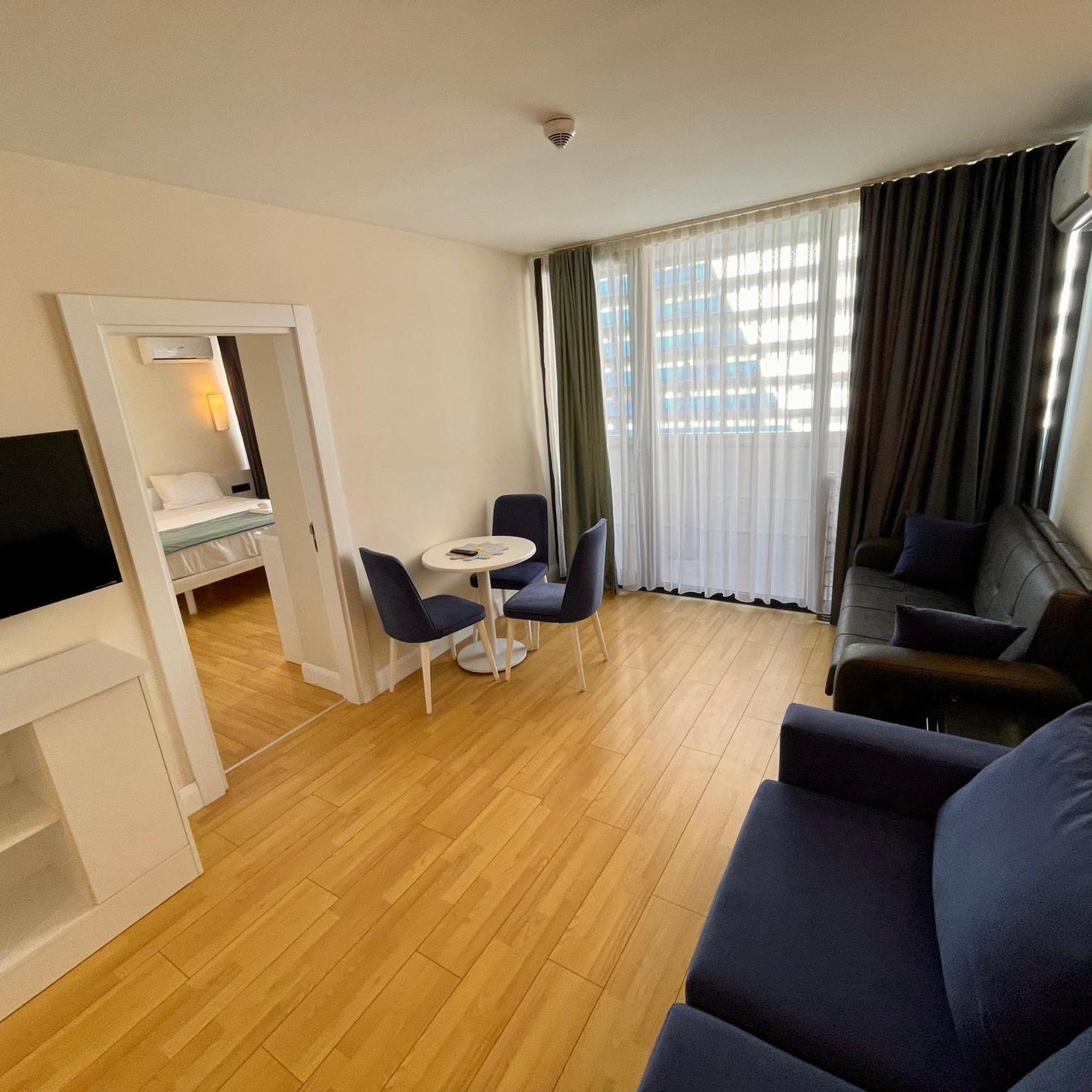 Marvella Orbi City Sea View Батуми Екстериор снимка