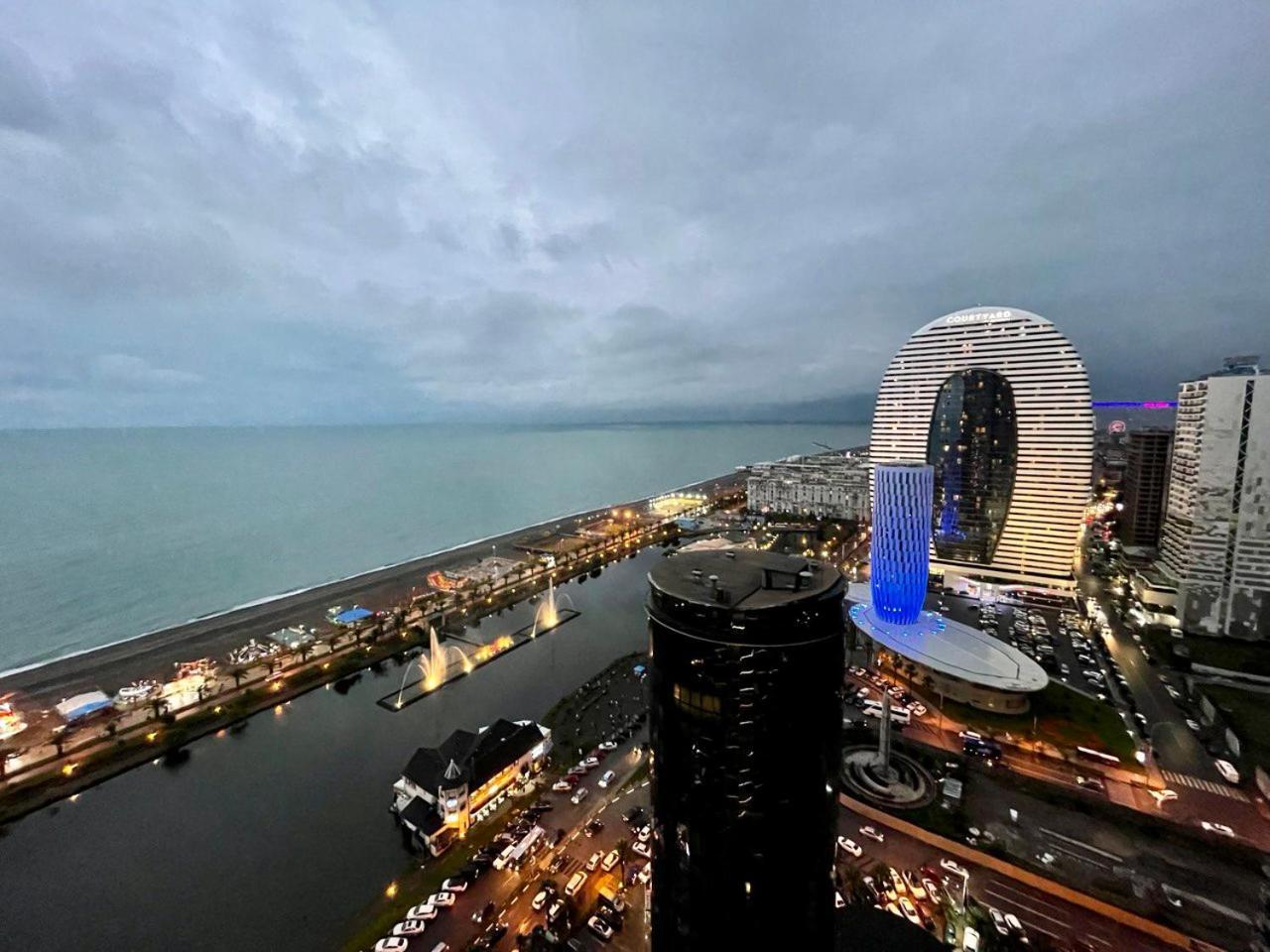Marvella Orbi City Sea View Батуми Екстериор снимка